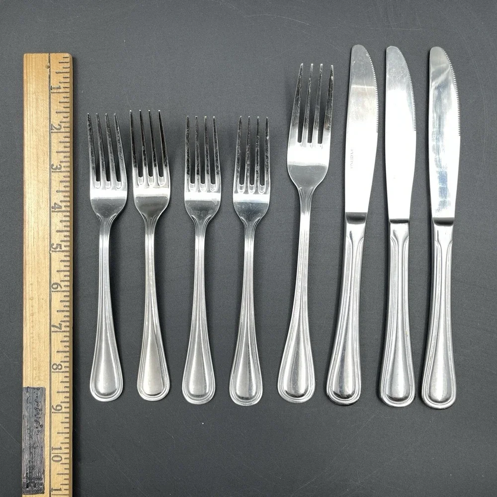 Oneida Barcelona 90-16 Stainless Flatware Lot 8 Mixed Forks Knives
